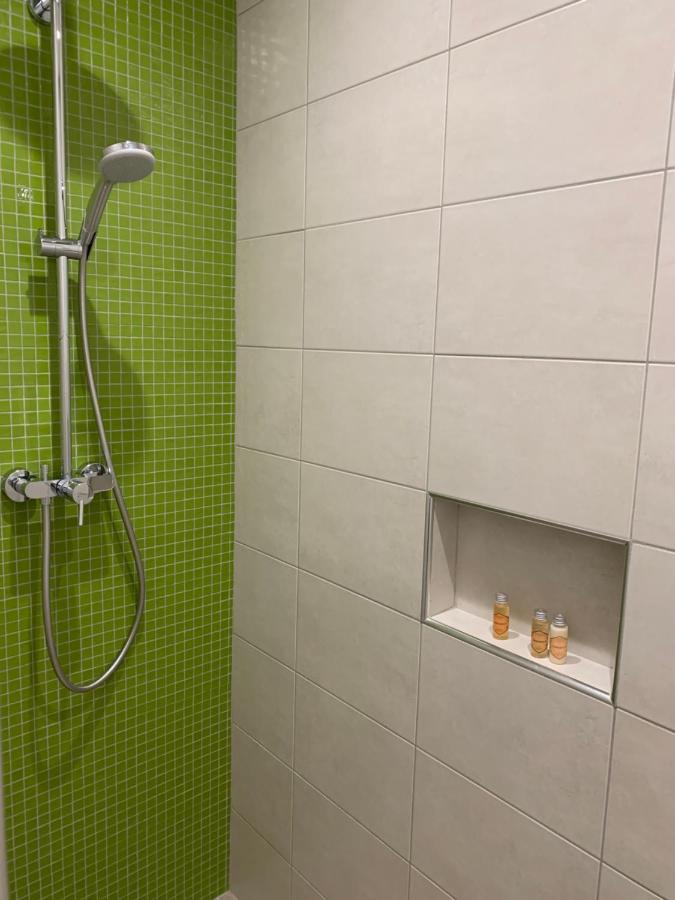 Chut ! C'Est Ici Hotel Venelles Luaran gambar